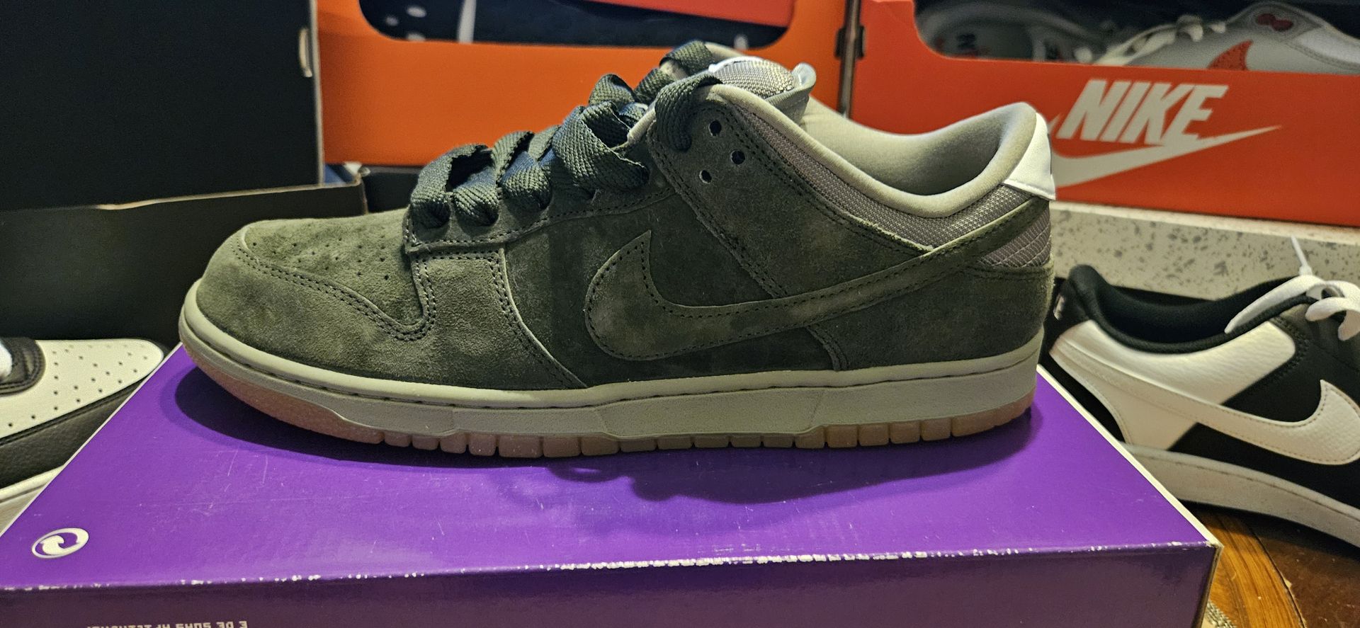 Nike SB Dunk Low Pro B army green size.10.5 mens