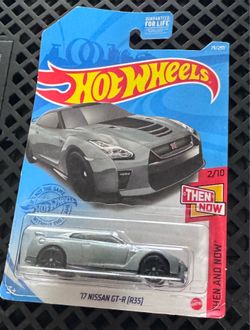 Hot Wheels Then And Now 2/10 '17 Nissan GT-R R35 79/250 Gray