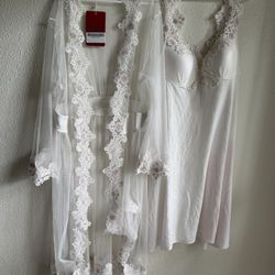 Women's sleepwear