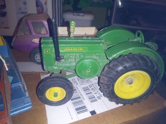 John Deere Die-Cast Toy Tractor