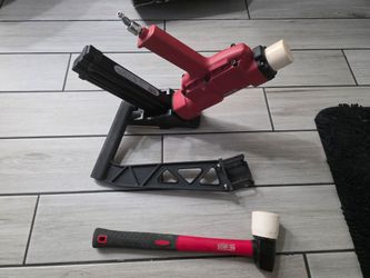 Norge 2-in-1 Flooring Nailer / Stapler (Used - Excellent Condition)