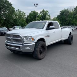 2017 Ram 3500 Laramie Dually 