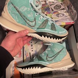 Nike Kyrie 7 “Copa Colorway”