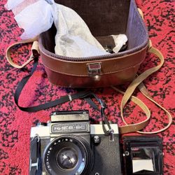 Kneb Kiev 6C Camera 2.8 90mm Lens