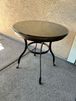 Unique Decorative Lamp Table w/ glass top