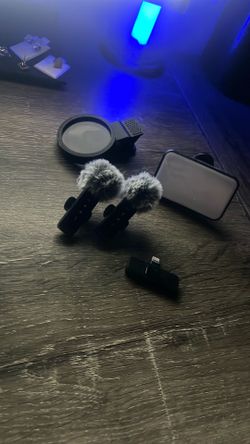 Used for streaming or phone vlogs