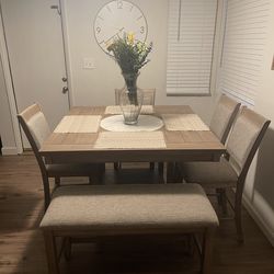 New Table with chairs