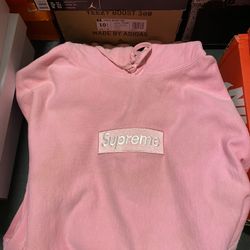 Supreme Pink Box Logo size Medium USED But Clean