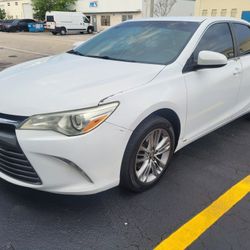 2016 Toyota Canry 166k Miles Financing For Everyone!