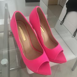 Hot Pink Heels 