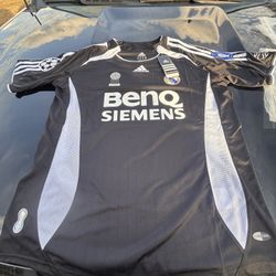 Real Madrid 06/07 Third Black Retro