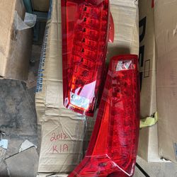 A set of two KAI New OEM Replacement Driver and passenger Tail Light Assembly, Fits 2010-2016 Cadillac SRX