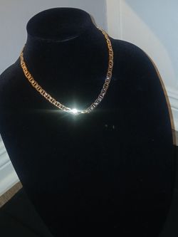 GG link gold plated 18k chain$30firm