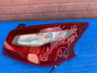2016 2017 2018 Nissan Altima Tail light RH