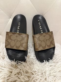 Coach Women Sandals Size 7 Good Condition