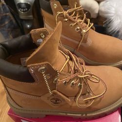 Timberland Boots Size 2 M Youth
