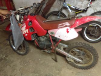 1981/85 Honda cr80r I need parts if anyone have please lmk