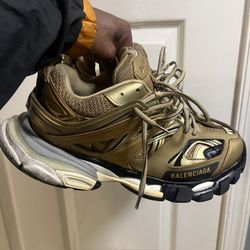 Tracks $95