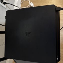 PlayStation 4 Slim Video Game Console and controller + GT game PS4