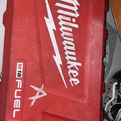 Milwaukee M18 FUEL 2-Tool Combo Kit – Drill & Impact + Battery + Charger + Case