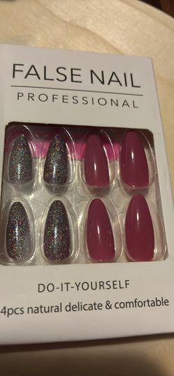 Press on nails