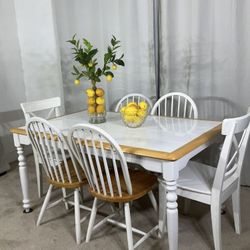 Juego Eclectico De Mesa Y 6 Sillas