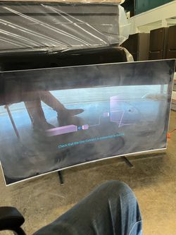 Samsung smart TV curved 65”good condition $380