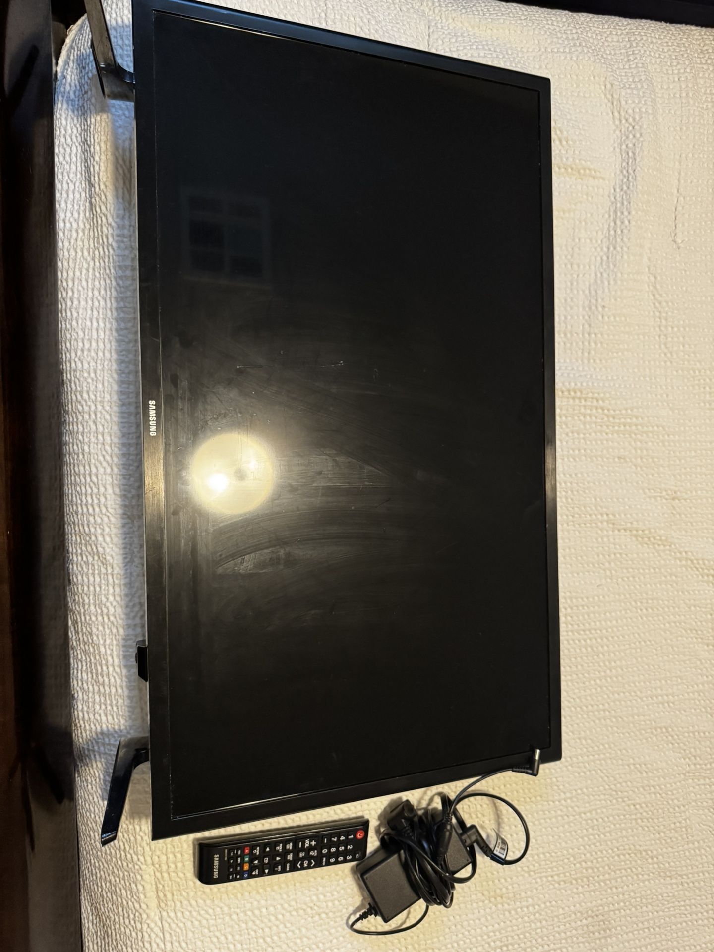 32 Inch Samsung TV