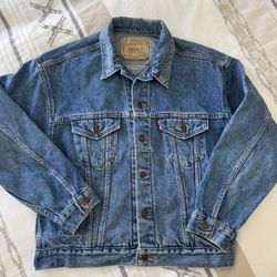 Vintage 90’s Levi’s Denim Trucker Jacket Jean Coat 