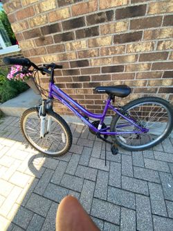 Girls bike
