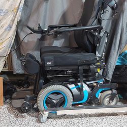 Permobil F5 Standing Chair
