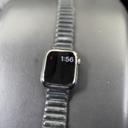 Apple Watch Series 7 45mm