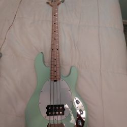 Bass Guitar Music Man Sterling Stingray 4 Strings Powered