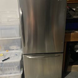 Massive Refrigerator Kenmore Elite