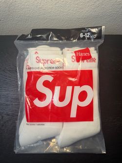 Supreme socks