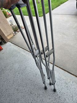 Adjustable Aluminum Underarm Crutches – 2 Pairs