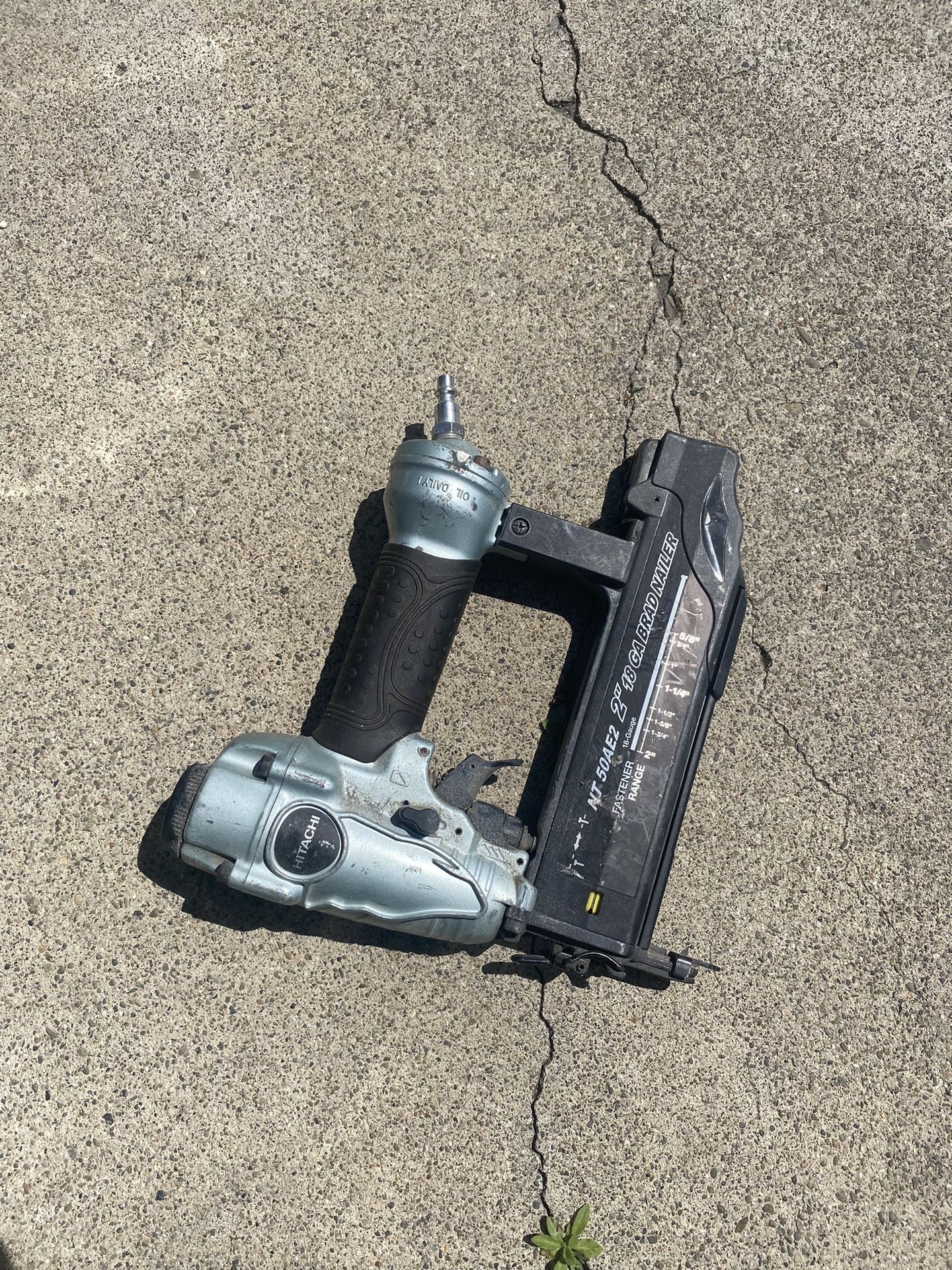 Hitachi Air Nail Gun