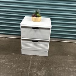 Night stand