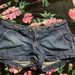Thrifted These Shorts And They Didn’t Fit Me!