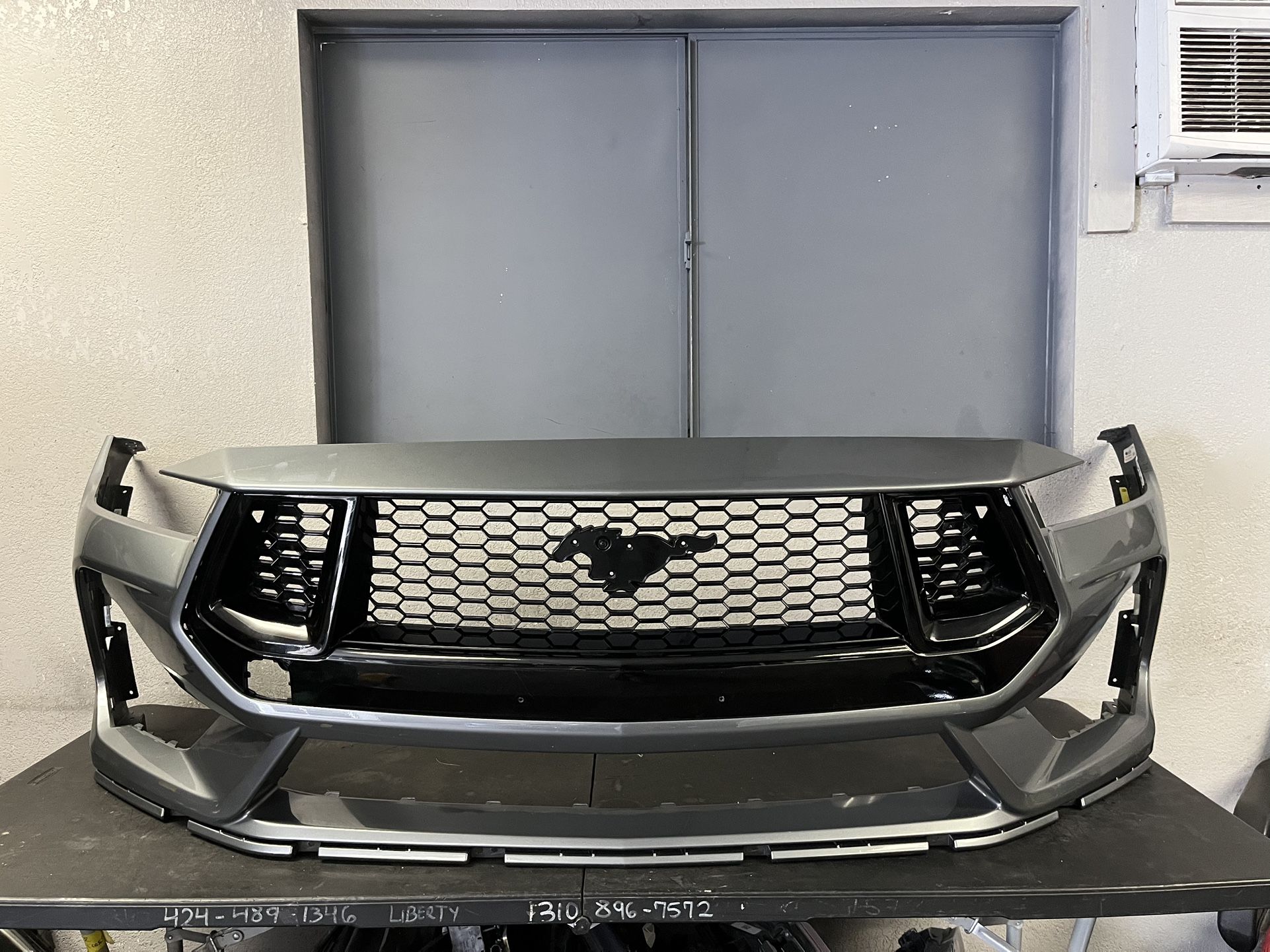 2024-2025 FORD MUSTANG FRONT BUMPER OEM USED