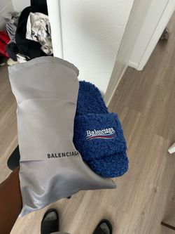 Balenciaga fury slides