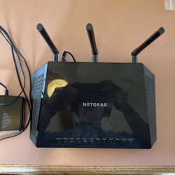 Netgear Nighthawk R6700v3 AC1750 Router