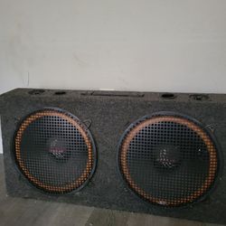 BOOMBOX FOR CAR OR STUDIO SET OR FOR DJ.