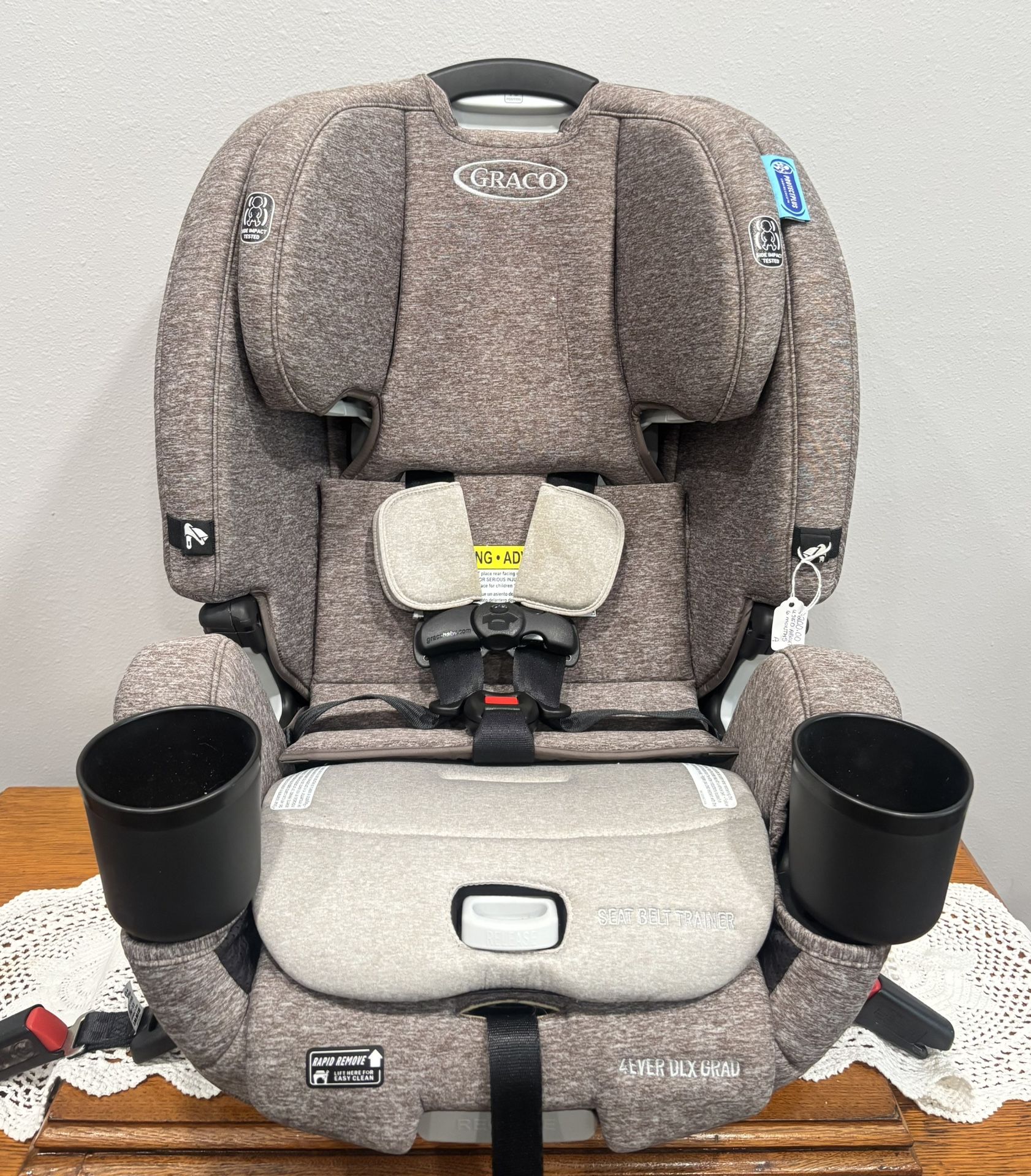 Graco 4EVER DLX GRAD 5-IN-1 Car Seat (Excellent Condition) (09/26/2023)