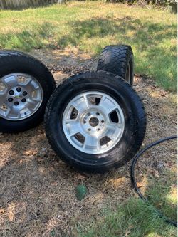 Chevrolet Silverado 1500 wheels