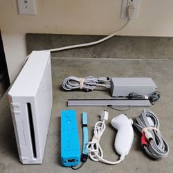 Nintendo Wii Console, Includes: Controller, Nunchuck, Cables, Tested, Working.