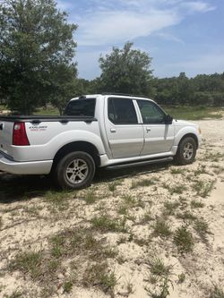 2005 Ford Explorer Sport Trac