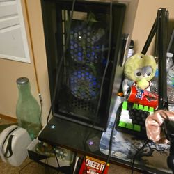 Desk Top With Curve Monitor Microphone Camers