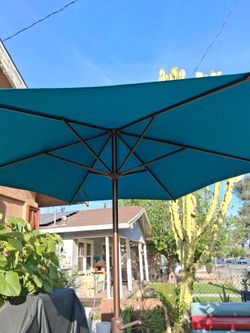 7.5 Patio Umbrella Dark Green New.