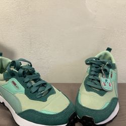 Puma Pokémon Collection Shoe ( Size 5 )